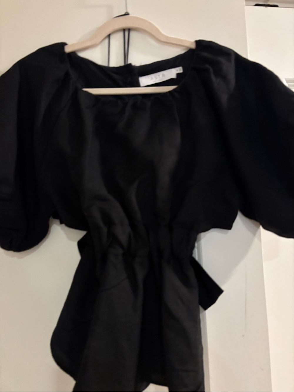 Astr Black Puff Sleeve Tie-Waist Blouse